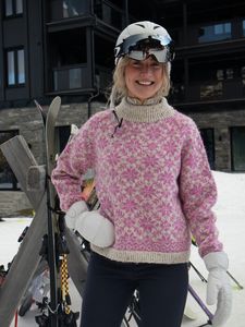 Hovedbilde Carly genser - Limbo in London